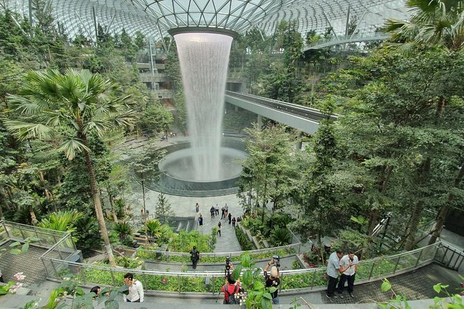 Singapore: Jewel Changi Airport - Getting there: easy airport access and a free shuttle option