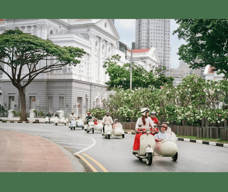 Singapore: Kampong Glam & Civic District Vespa Sidecar Ride - 120-minute vs 180-minute: coffee break and extra store stops