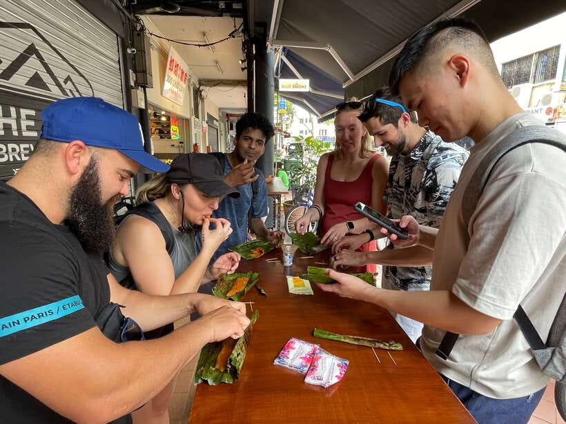 Singapore: Katong Local Food and City Highlights Tour - Meeting at Marine Parade MRT and How the 3 Hours Really Works