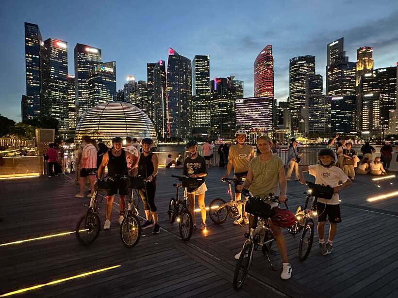 Singapore: Light to Night Bike Tour - Getting Started at Nicoll Highway MRT (Exit A) Without Stress