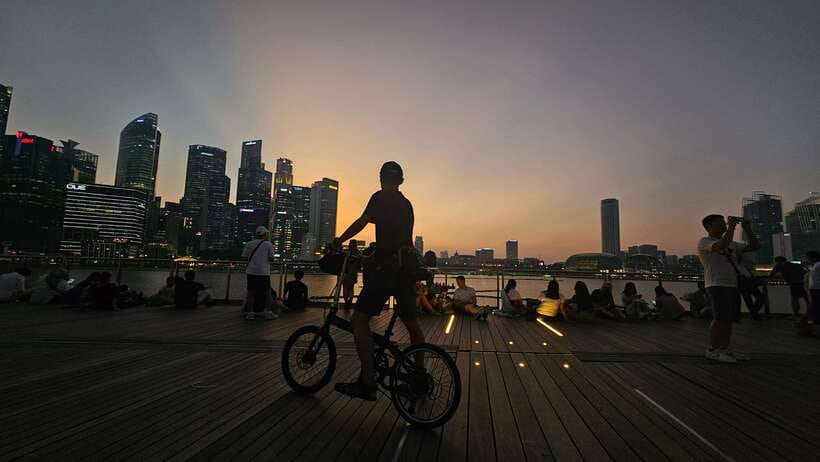 Singapore: Light to Night Bike Tour - Kampong Glam by Bike: Culture, Color, and Quick Stops for Photos
