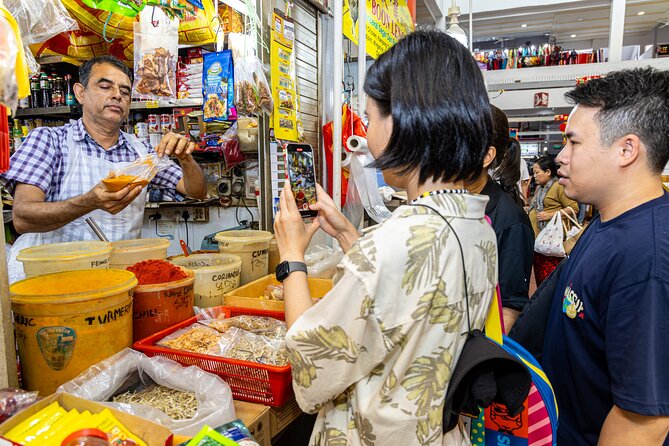 Singapore: Little India, Tekka Centre and Food Tastings Tour - Meeting at Little India MRT: Easy Start, Clear Instructions