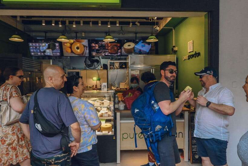 Singapore: Local Hawker Food Tour with Tastings - Before You Go: What to Pack for Rain, Walking, and Eating