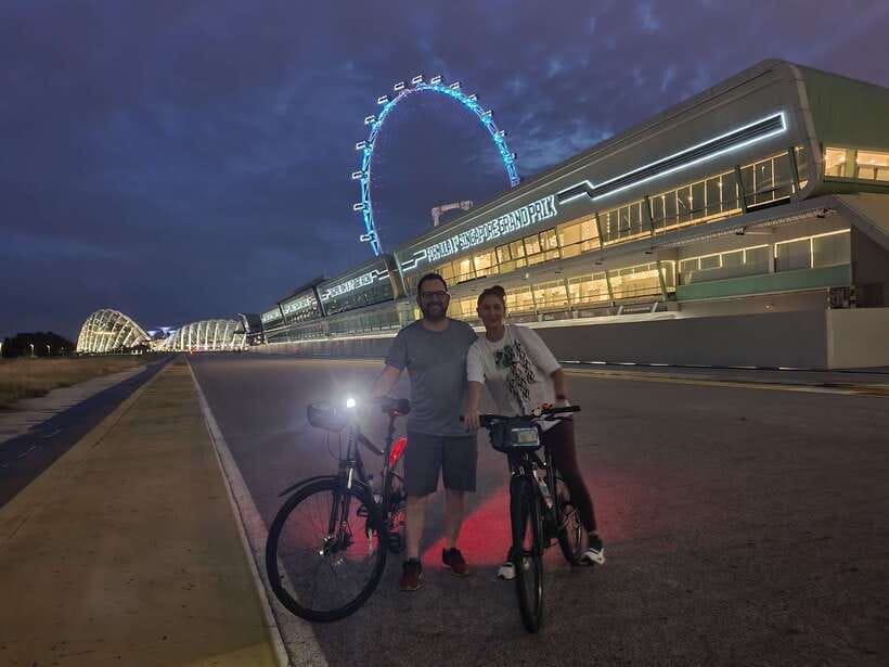 Singapore: Marina Bay Night Tour by Bicycle - Who this tour suits best (and who should skip it)