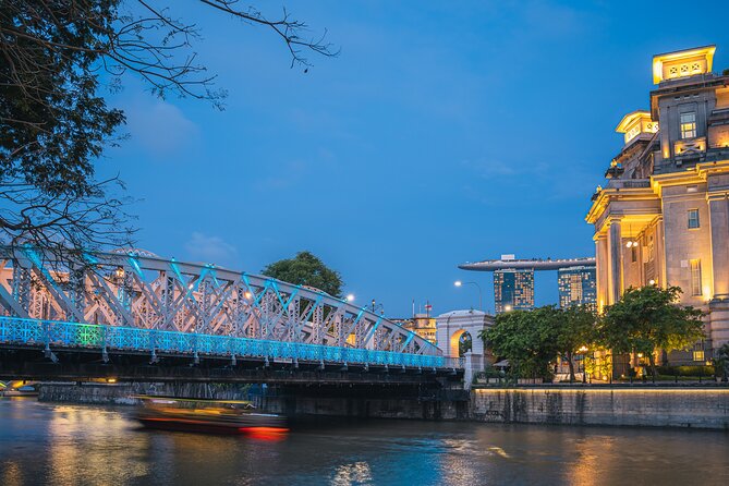 Singapore Night Photography Workshop - The 6:30 pm start: twilight practice beats late-night guessing