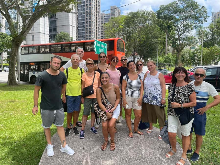Singapore: Private Customizable Singapore Tour - Chinatown: the 30-minute orientation you actually need