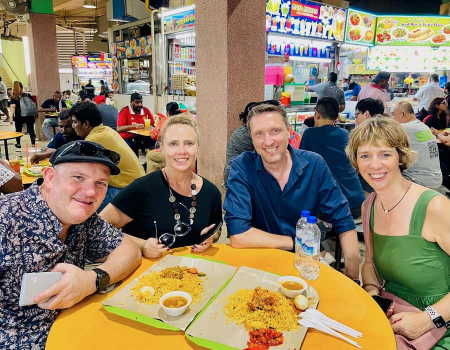 Singapore: Private Food & Heritage Walking Tour - How a 6-Hour Food and Heritage Walk Works in Singapore