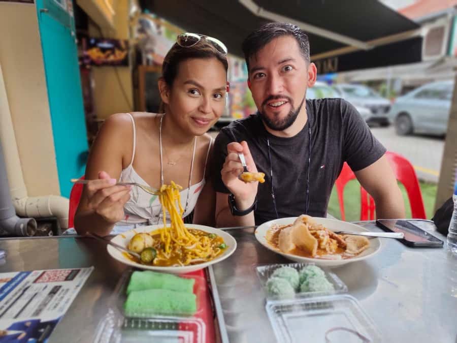 Singapore: Private Food & Heritage Walking Tour - Kampong Glam: Culture, Heritage, and Where People Actually Gather