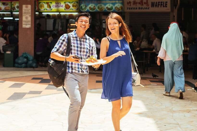 Singapore: Private Food Tour – 10 Tastings with Locals - How the pacing works: tasting rhythm plus city sights