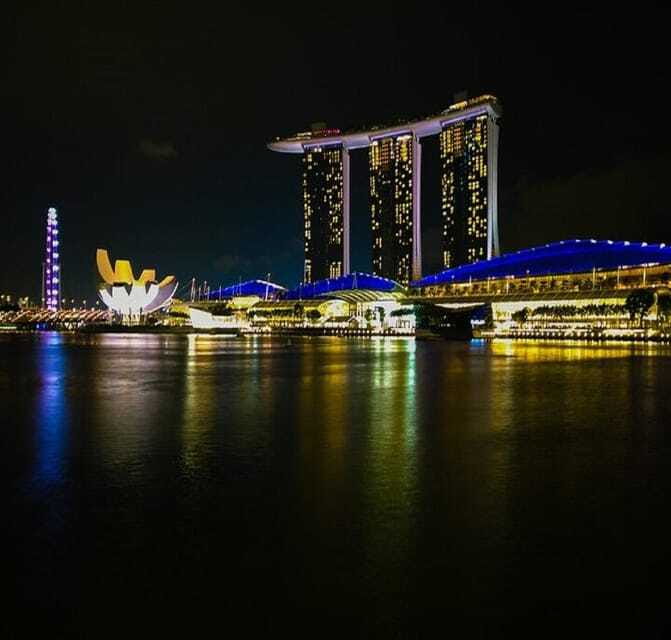Singapore: Private Nighttime Sightseeing with River Cruise - The 7:45PM Supertree Light Show and Opera in the Gardens