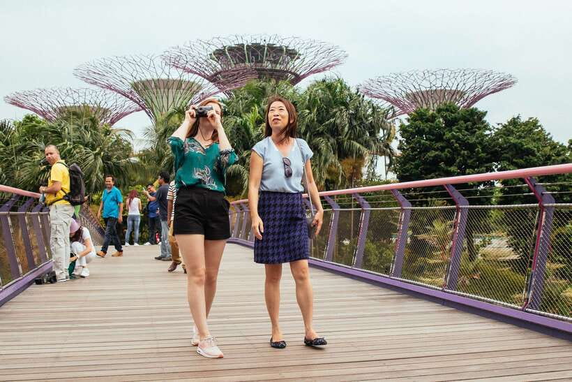 Singapore: Private Tour w/ Locals – Highlights & Hidden Gems - Victoria Theatre and Concert Hall: more than a pretty landmark
