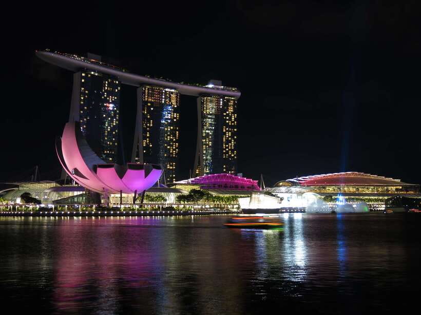 Singapore: Private Walking Tour with a Local - Price and value: why $90 can be a smart buy in Singapore