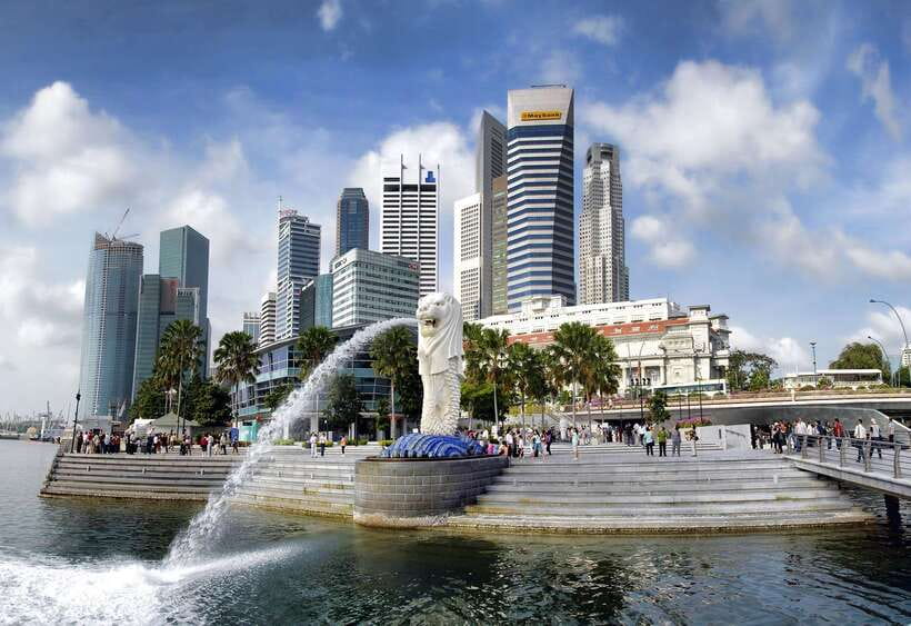 Singapore: Private Walking Tour with a Local - Where the tour starts: National Gallery vs Marina Bay Cruise Center