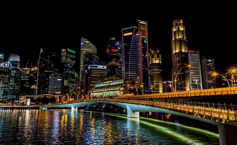 Singapore: Private Walking Tour with a Local - Chinatown and temples: what you’ll learn on a guided neighborhood walk