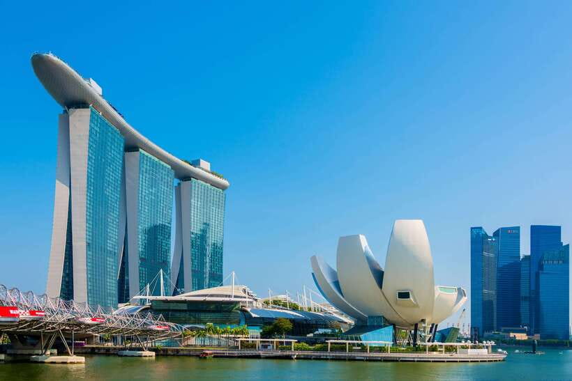 Singapore: Professional Photoshoot at Merlion Park - What you’ll get after the shoot: edited photos within 48 hours
