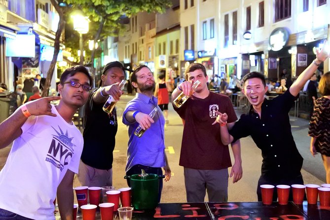 Singapore Pub Crawl - Meeting people in a small Singapore group without losing the plot