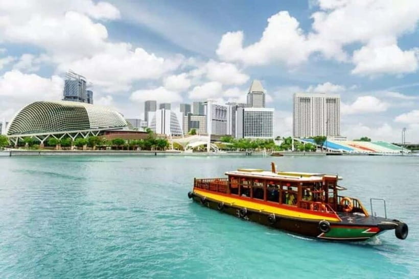 Singapore River Cruise, Spectra & Garden Rhapsody Light Show - Walking, Stairs, and What to Bring for Comfort