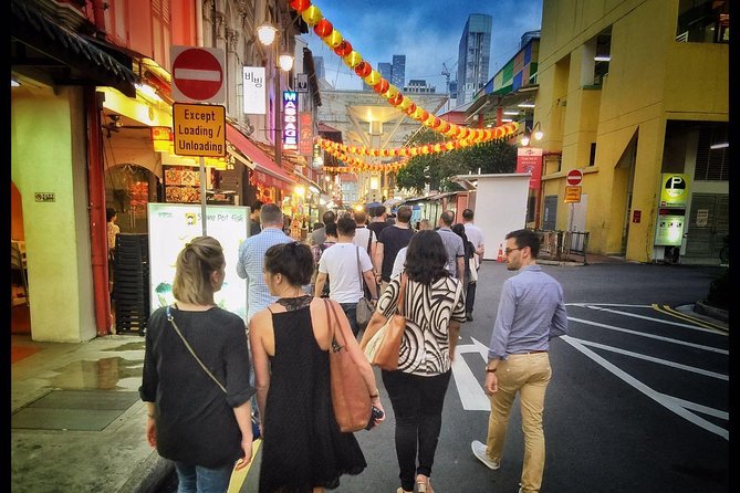 Singapore's Chinatown "Off The Beaten Track" Foodie Tour - Meeting at 62 Smith Street: a route that gets you oriented fast