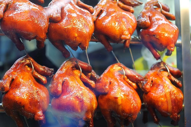 Singapore's Chinatown "Off The Beaten Track" Foodie Tour - Breakfast snack and the Hawker center plan: ordering help that saves time