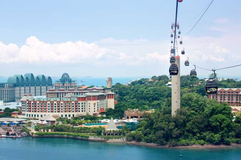 Singapore: Sentosa Cable Car Sky Pass - What the cabins feel like: space, access, and small comfort wins
