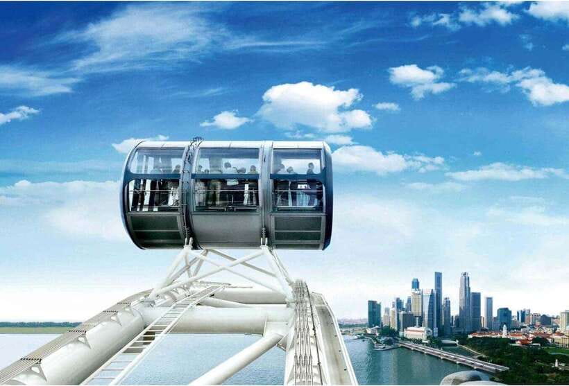 Singapore: Shared City Tour by Van/Bus - Singapore Flyer Photo Stop (20 Minutes): How to Make It Worth It