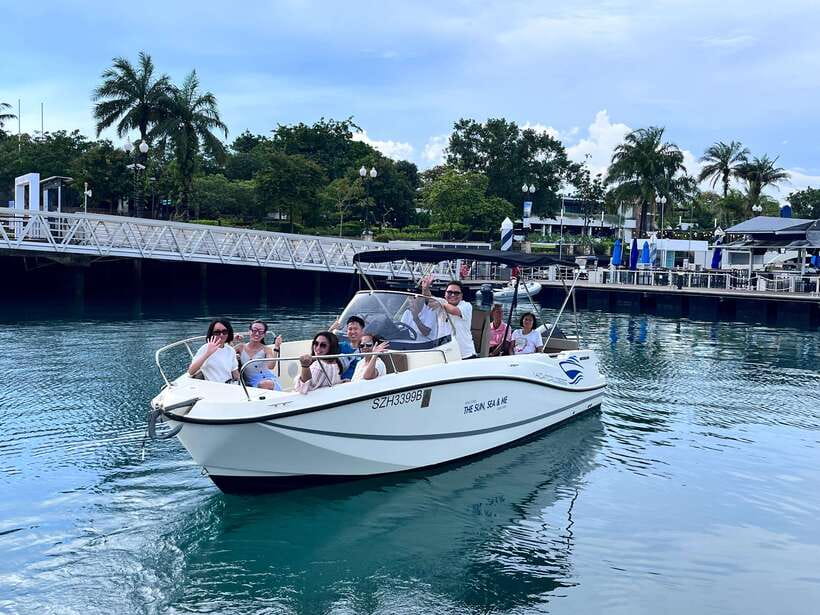 Singapore: Southern Island Speedboat Tour - A 45-minute speedboat tour that fits Singapore reality