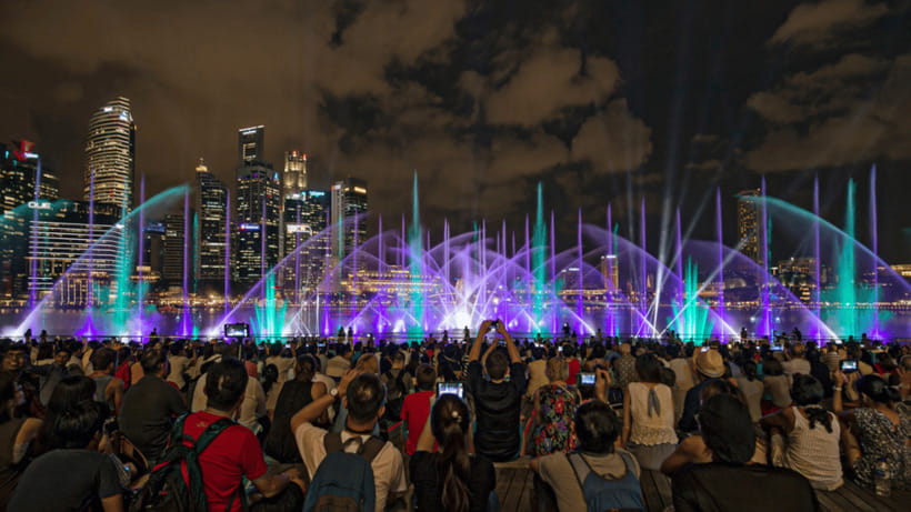 Singapore: Twilight Tour with River Cruise and Light Shows - Clarke Quay river cruise plus Merlion Park views