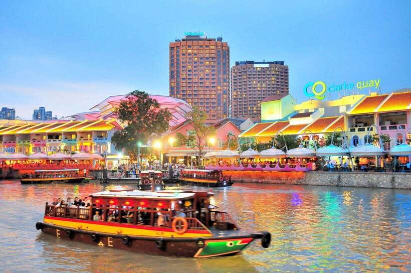 Singapore Twilights with River Cruise & Light Shows - Hotel pickup that keeps the evening stress low