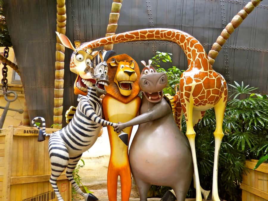 Singapore: Universal Studios Entry Ticket & Hotel Transfer - The private hotel pickup: your day starts at 10 AM