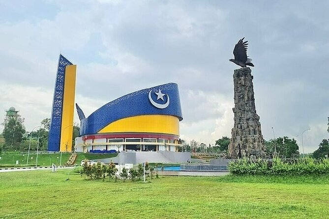 SMALL GROUP: Batam day tour with Ferry, 1-hour Massage, and Lunch from Singapore - Ferry day: HarbourFront to Batam (and back) with minimal fuss