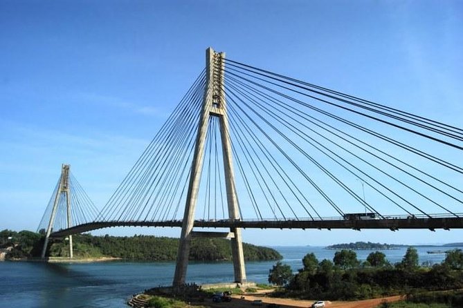 SMALL GROUP: Batam day tour with Ferry, 1-hour Massage, and Lunch from Singapore - Welcome to Batam photo stops: what you’ll actually see