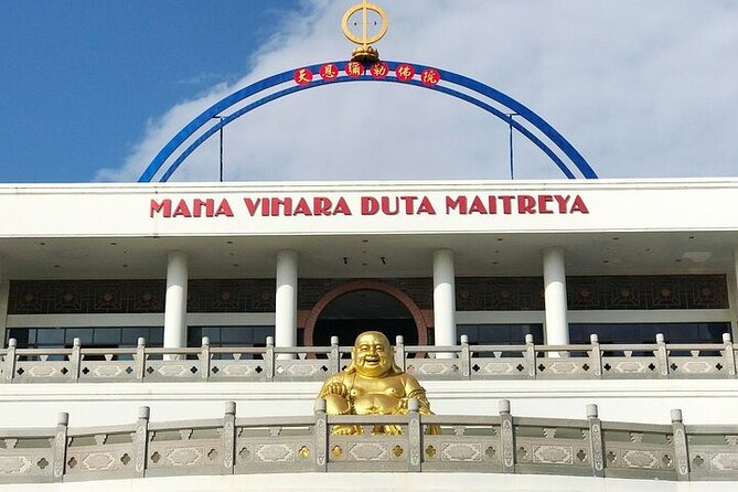 SMALL GROUP: Batam day tour with Ferry, 1-hour Massage, and Lunch from Singapore - The 60-minute traditional massage: the relaxation you came for