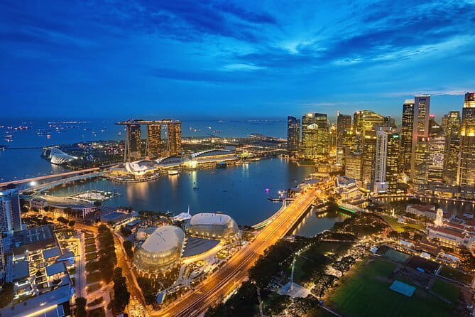 (Small Group) Night Wonders of Singapore: Cruise & Light Shows - Gardens by the Bay and Garden Rhapsody: Supertrees in light and music