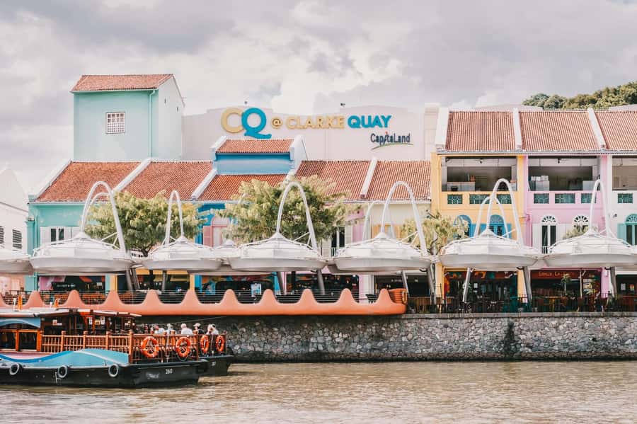Spectra & Garden Rhapsody Shows with Singapore River Cruise - The small group effect: easier photos and calmer pacing