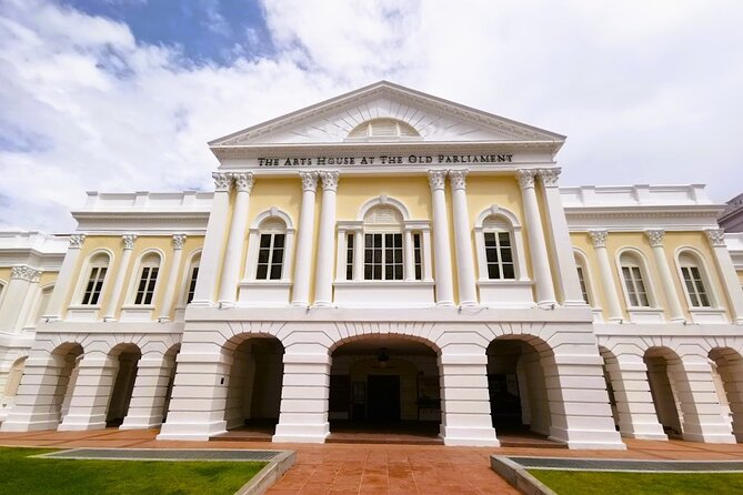 Splendour of Colonial Singapore Walking Tour with Lunch - National Gallery Singapore: when civic buildings become museums