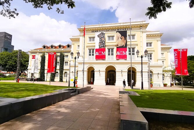 Splendour of Colonial Singapore Walking Tour with Lunch - Government Offices of Colonial Singapore: the formal in-between stop