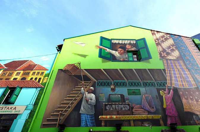 Thread of Faith and Fabric: Singapore Kampong Glam Walking Tour - Price and value: $62.08 doesn’t feel random